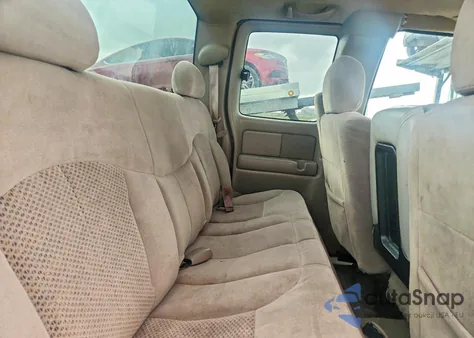 2001 Chevrolet Silverado C1500 z USA, uszkodzony, nr VIN 2GCEC19V411213377